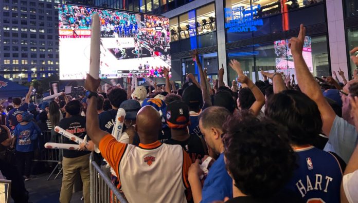 Ματαιώθηκε το watch party στο Μάντισον Σκουέαρ Γκάρντεν 6a265d5e58054.jpeg