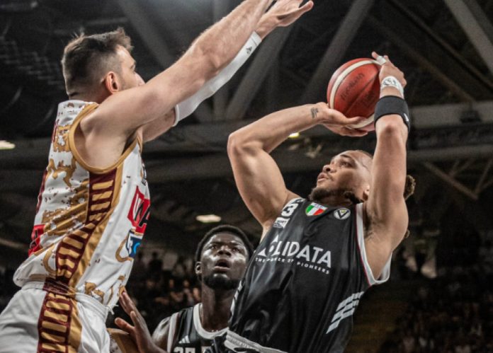 Ξέσπασε και ισοφάρισε η Βίρτους Μπολόνια, 98 79 τη Βενέτσια 6a1deb220d0bd.jpeg