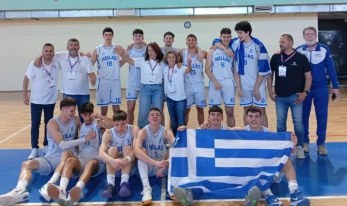 Πήραν το Παγκόσμιο Σχολικό τα Εκπαιδευτήρια Αναγέννηση! (pics & video) 6a384941adbf6.jpeg