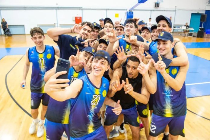 Πρωτάθλημα u21: Η απονομή, ο mvp Προβατίδης και ο πρώτος σκόρερ Γκοτζαμανίδης (pics) 6a2eef061f740.jpeg