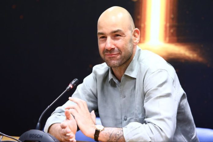 Σπανούλης: Χωρίς φόβο και πίεση, μόνο δέος για τον Άρη! (pics) 6a2fe1bfe9de7.jpeg
