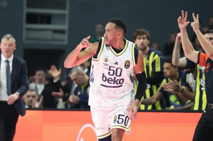 «Υπέγραψε στη Μακάμπι ο Μπόνζι Κόλσον» 6a3e37cfb6ae1.jpeg