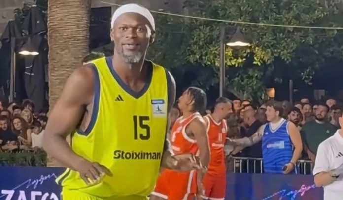 stoiximan aegeanball festival: Έκλεψε την παράσταση ξανά ο Μπρεντ Πέτγουεϊ (vids) 6a403ca3bd36e.jpeg
