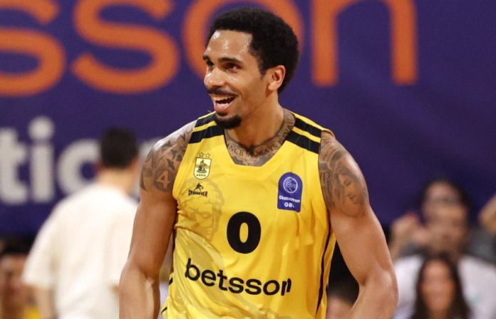 Ο Ελάιζα Μήτρου Λονγκ στο allstar basket Ιουλίου 6a44f97fc2ea4.jpeg